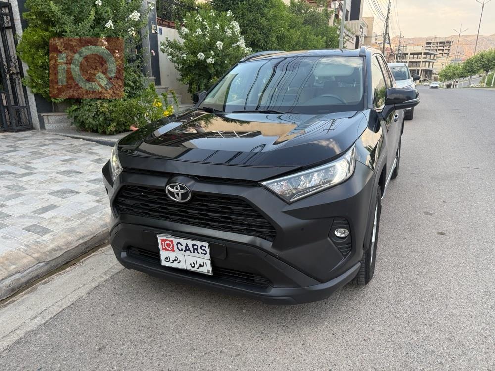 تويوتا راف 4